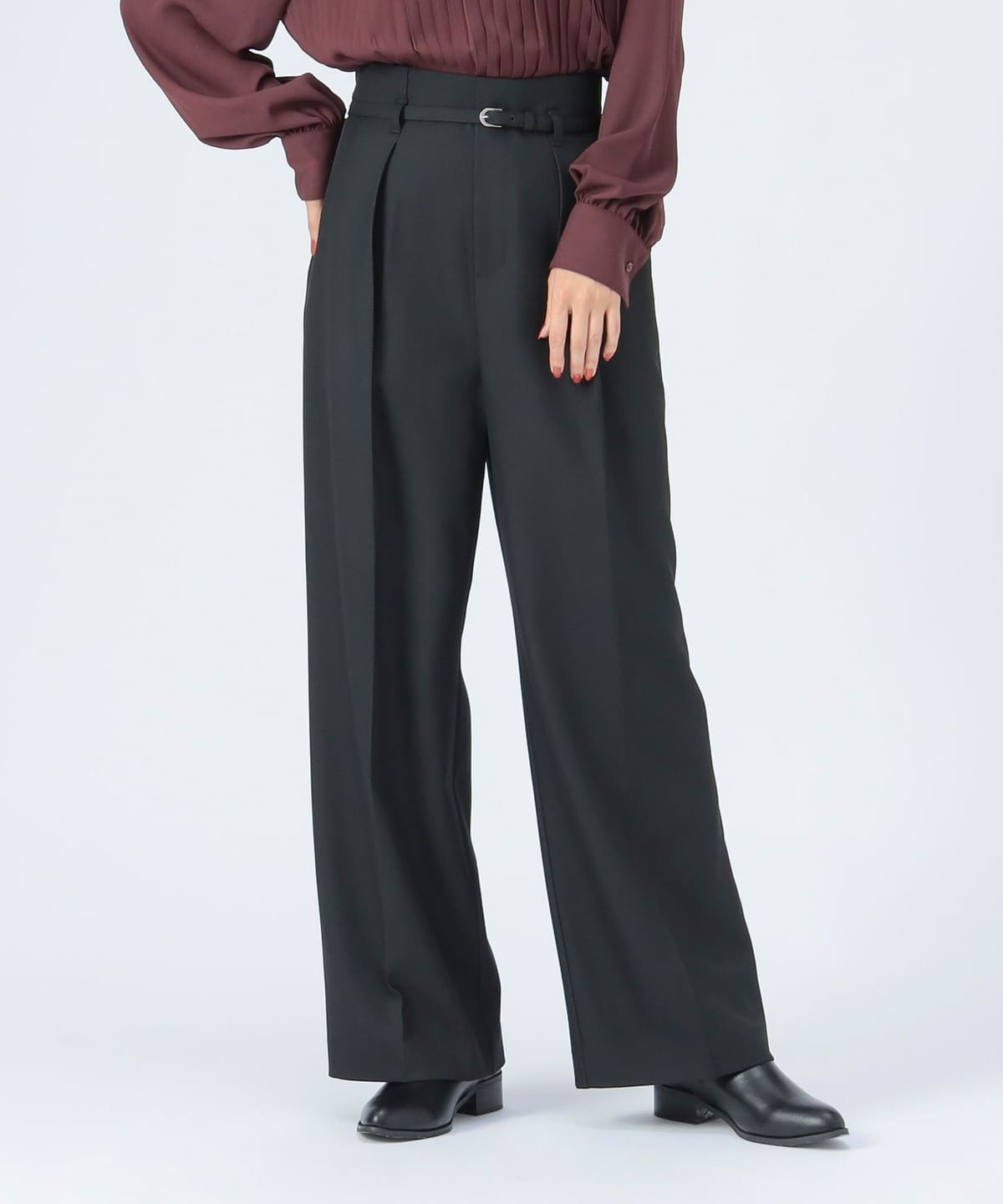 BEAMS HEART（ビームス ハート）細ベルト付 タック パンツ（パンツ