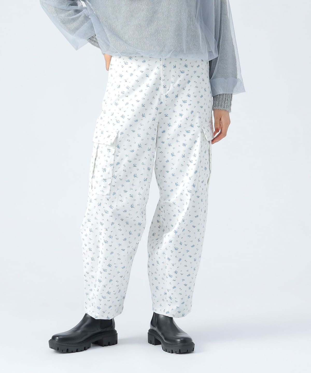 小花柄 カーゴパンツ パンツ WOMEN OFF WHITE ONE SIZE 小花柄 カーゴパンツ パンツ WOMEN OFF WHITE ONE SIZE
