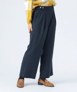 金ボタン アジャスト パンツ