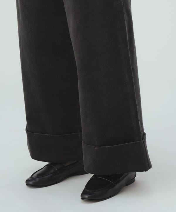 細コール タック パンツ