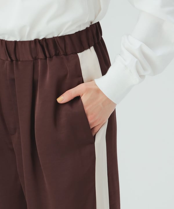 【10%OFFクーポン対象】サイドライン サテン パンツ
