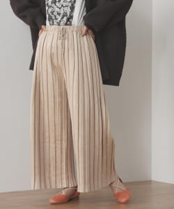 BEAMS HEART / フェイクスエード プリーツパンツ