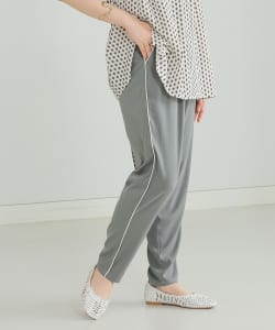 サイドパイピングパンツ