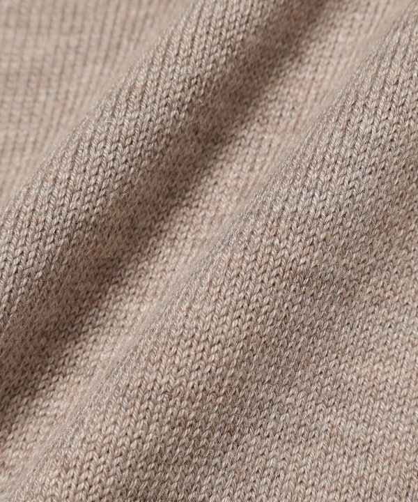 BEAMS HEART（ビームス ハート）ハイネックニット × スリットスカート