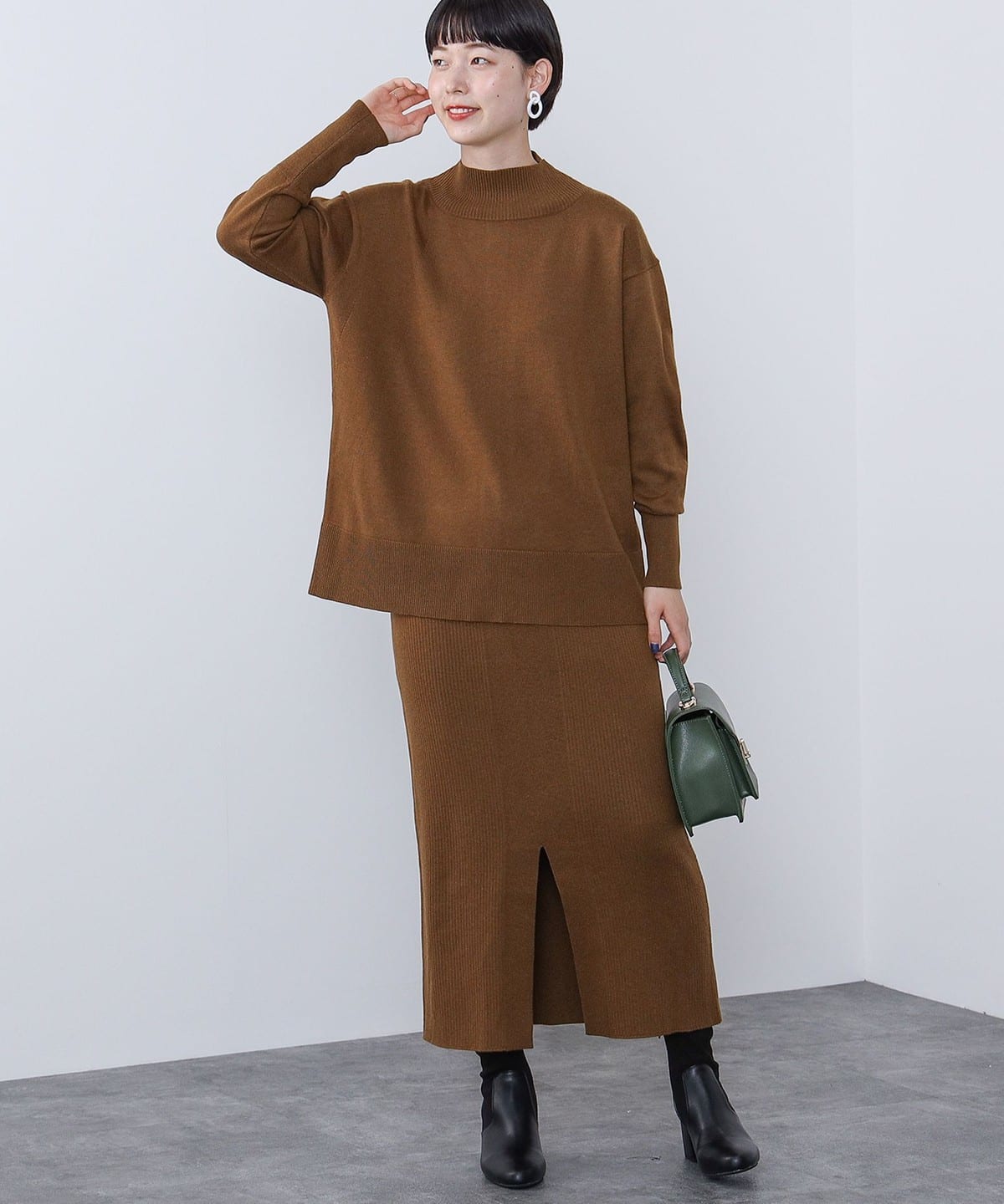 ハイネックニット × スリットスカート セットアップ(手洗い可能・セットアイテム) ワンピース WOMEN CAMEL M ハイネックニット × スリットスカート セットアップ(手洗い可能・セットアイテム) ワンピース WOMEN CAMEL M