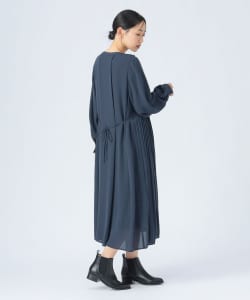 【+15%ポイントUP】クロスケシプリーツ ワンピース（洗濯機可能）