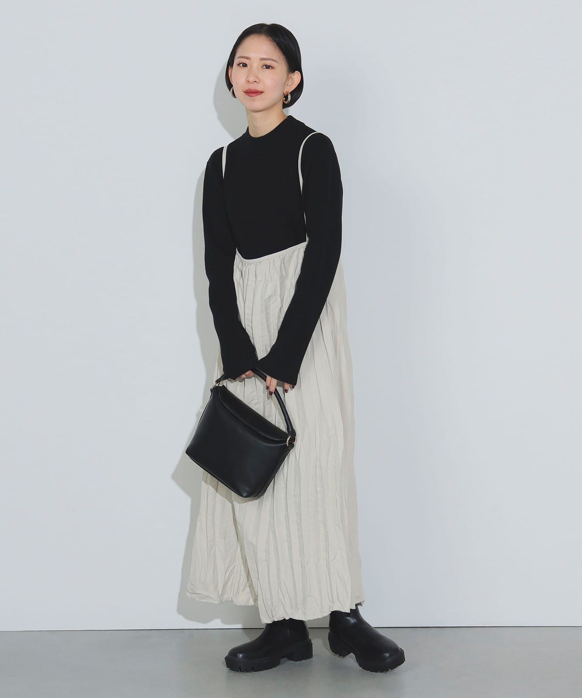 キャミクリンクルスカート × プルオーバーニット(セットアイテム) ワンピース WOMEN BLACK×BEIGE ONE SIZE キャミクリンクルスカート × プルオーバーニット(セットアイテム) ワンピース WOMEN BLACK×BEIGE ONE SIZE