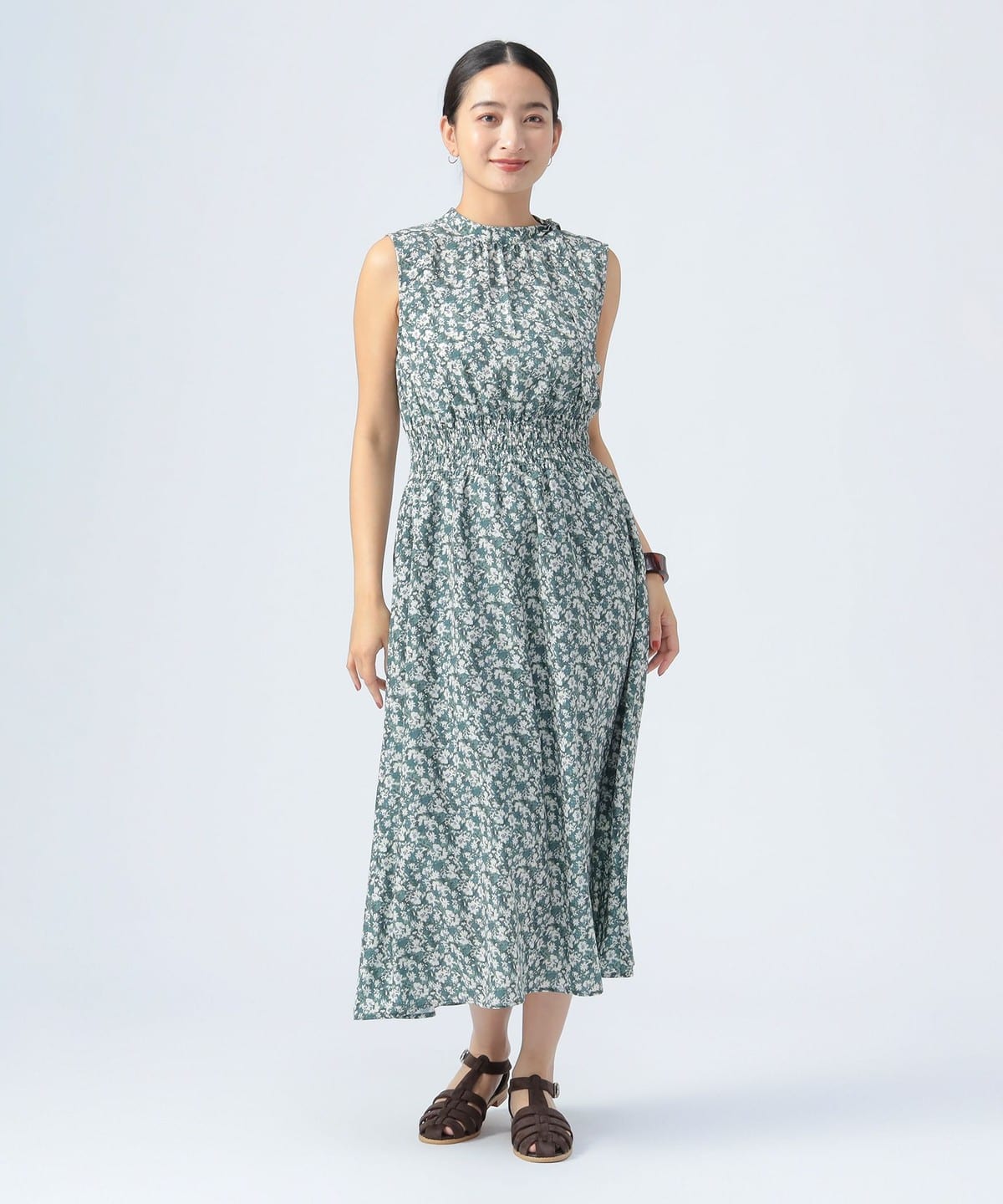 BEAMS LIGHTS ノースリーブ花柄ワンピース BEAMS LIGHTS（ビームスライツ）の「BEAMS LIGHTS / フラワー 裾