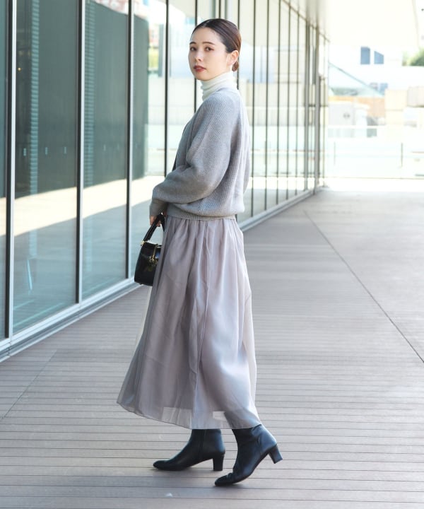 BEAMS HEART（ビームス ハート）Vネック ニットカーディガン × シアー