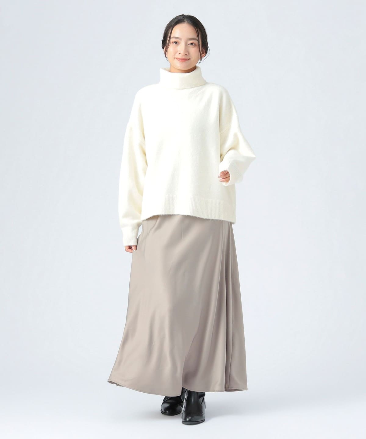 UR SECセット BEAMS HEART（ビームス ハート）タートルネックニット × サテン