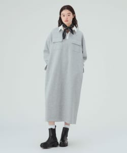 Collared double-pocket dress
