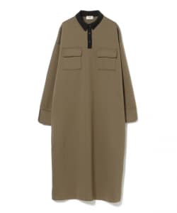 Collared double-pocket dress