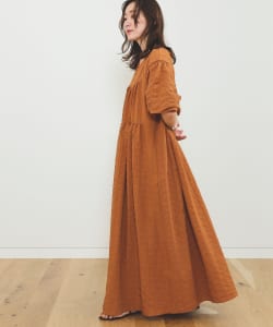 BEAMS HEART / シャーリング ティアード ワンピース