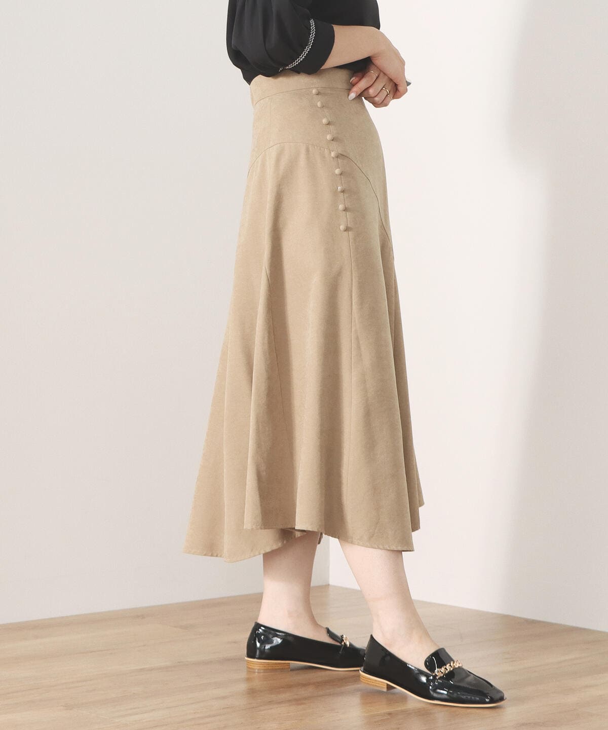 Uniqlo chino hotsell front button skirt