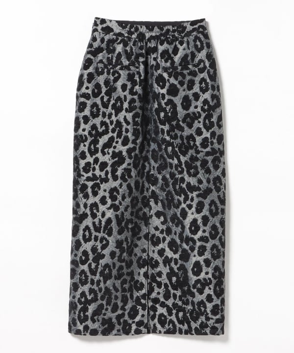 Leopard print tight skirt