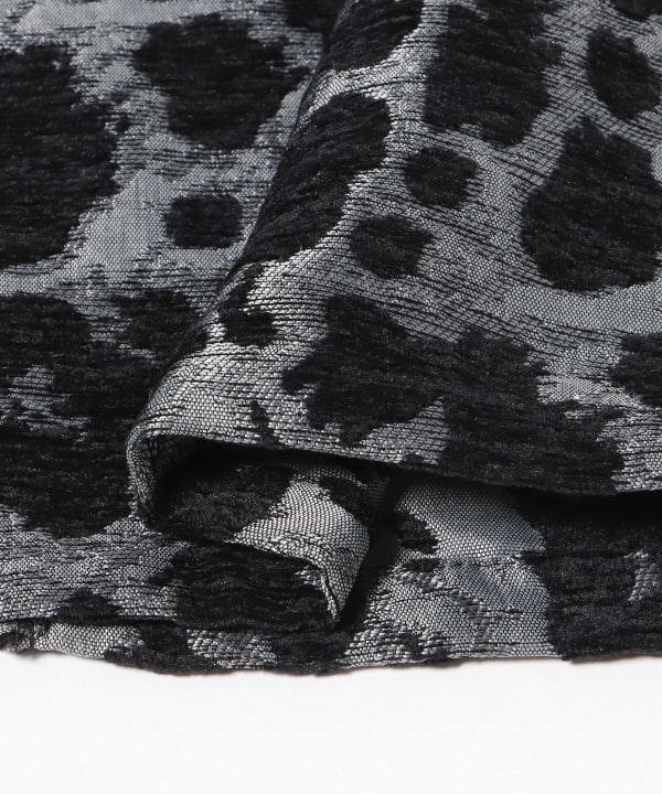 Leopard print tight skirt