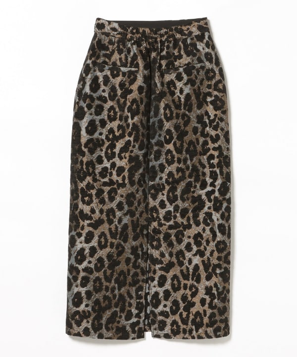 Leopard print tight skirt
