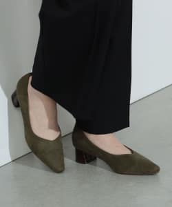 ブロックヒール スクエアトゥ パンプス（22.5～24.5cm）