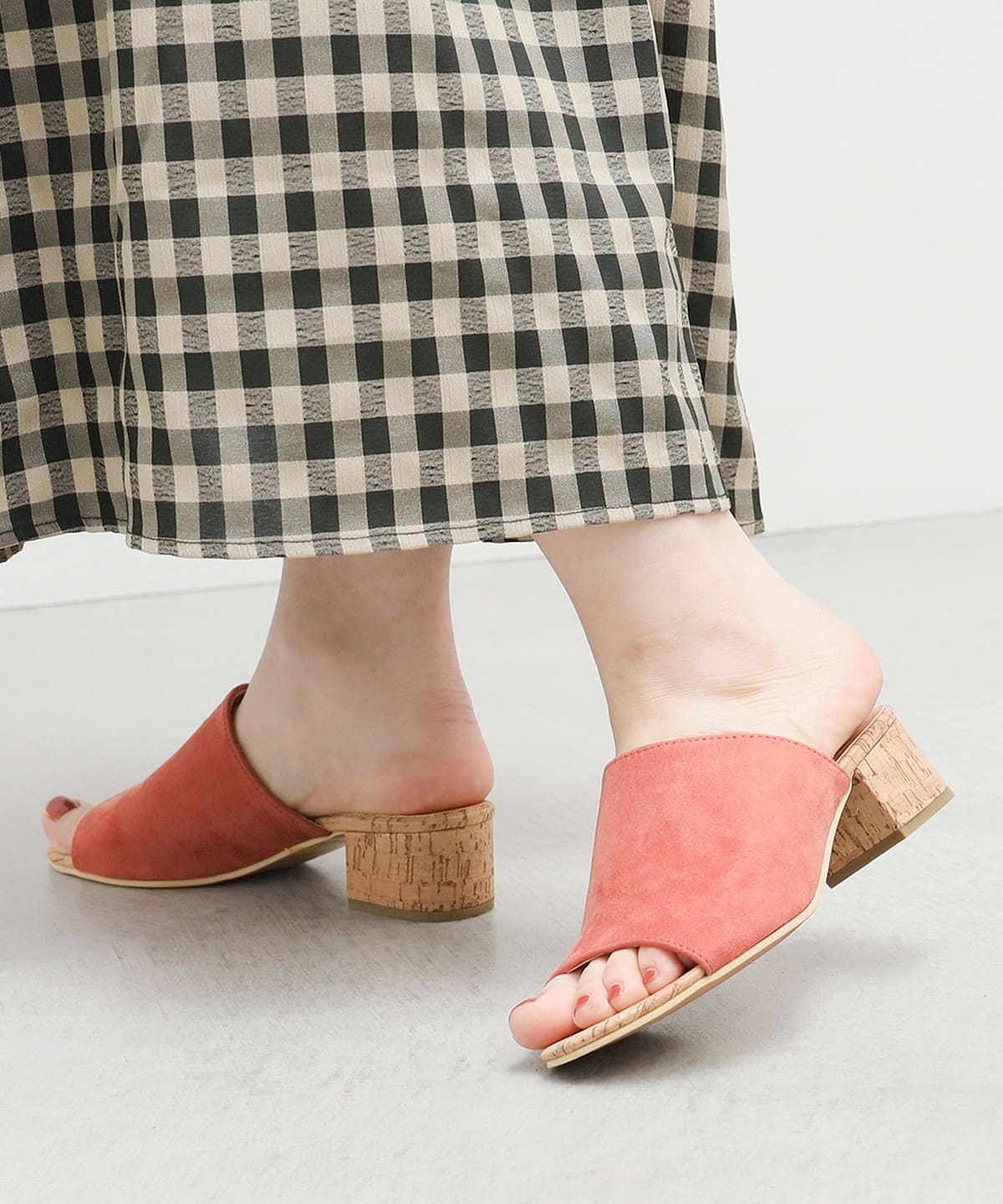 【5/15再値下げ】フェイクスエード コルクヒール サンダル(22.5 24.5cm) シューズ WOMEN TERRACOTTA M 【5/15再値下げ】フェイクスエード コルクヒール サンダル(22.5 24.5cm) シューズ WOMEN TERRACOTTA M