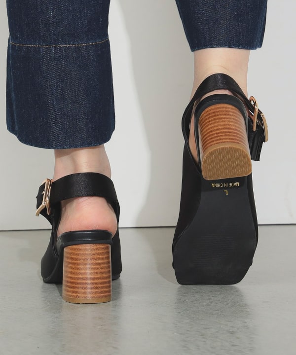 大人気新品  BEAMS HEART（ビームス ハート）サテン ヒール サンダル（22.5 靴