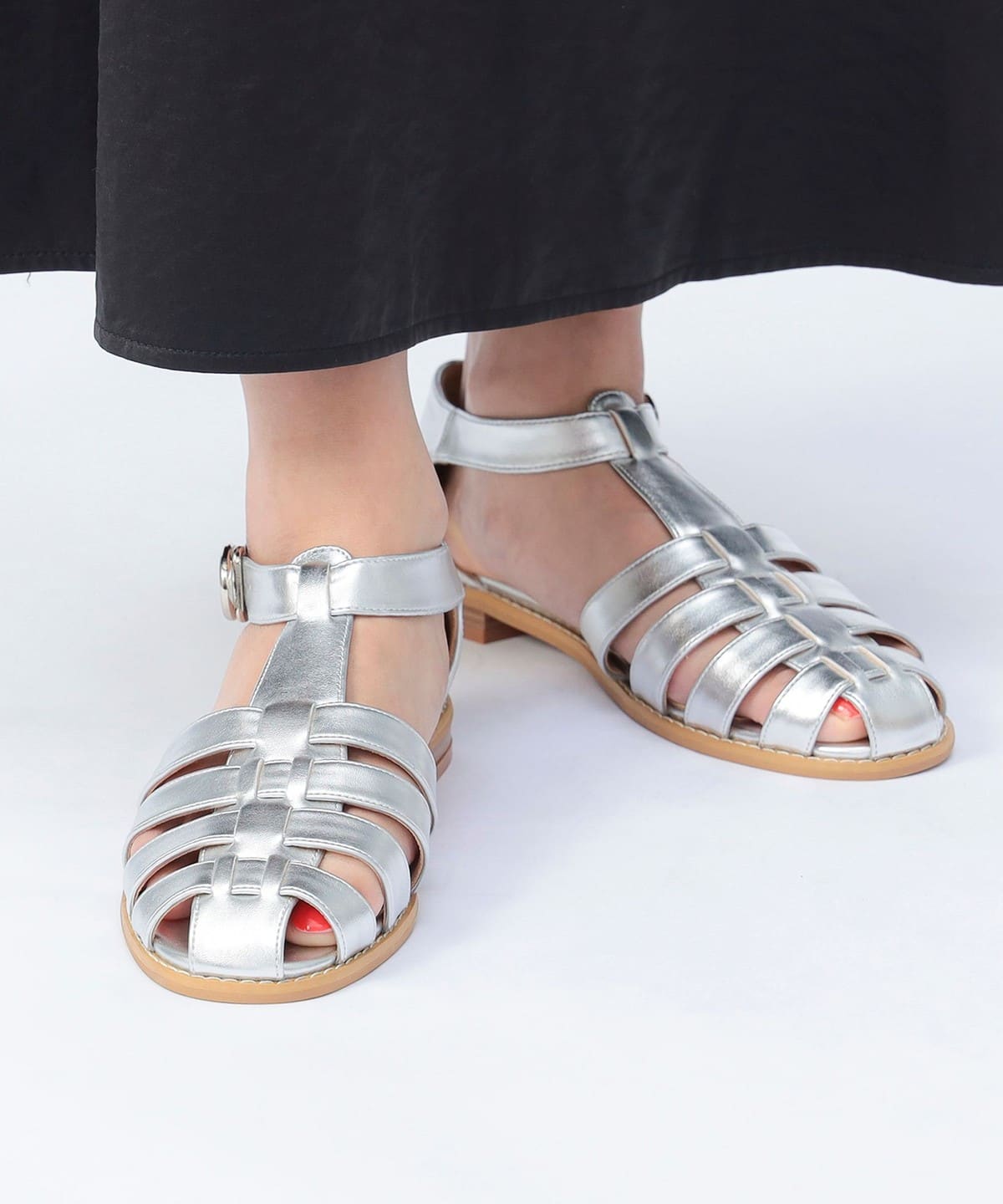 レザー調 グルカサンダル(22.5 24.5cm) シューズ WOMEN SILVER S レザー調 グルカサンダル(22.5 24.5cm) シューズ WOMEN SILVER S