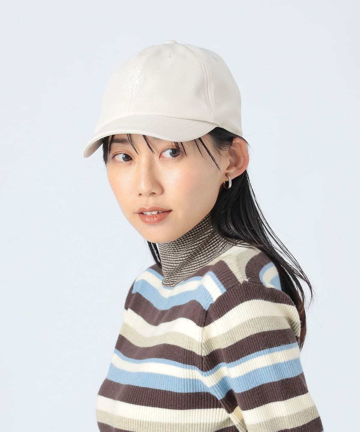 BEAMS HEART（ビームス ハート）刺繍 ショートバイザー キャップ