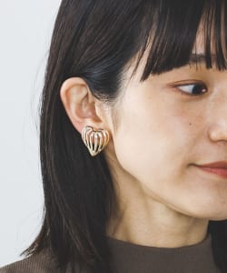 BEAMS HEART / シアーハート イヤリング