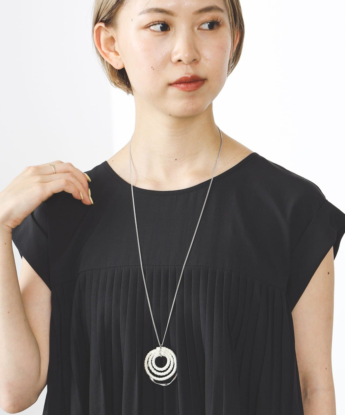 ペーパーコンビ ロングネックレス アクセサリー WOMEN SILVER ONE SIZE ペーパーコンビ ロングネックレス アクセサリー WOMEN SILVER ONE SIZE