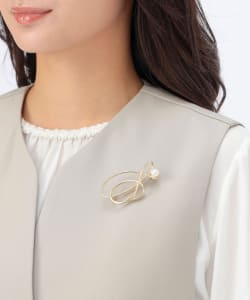 フェイクパール ライン ブローチ