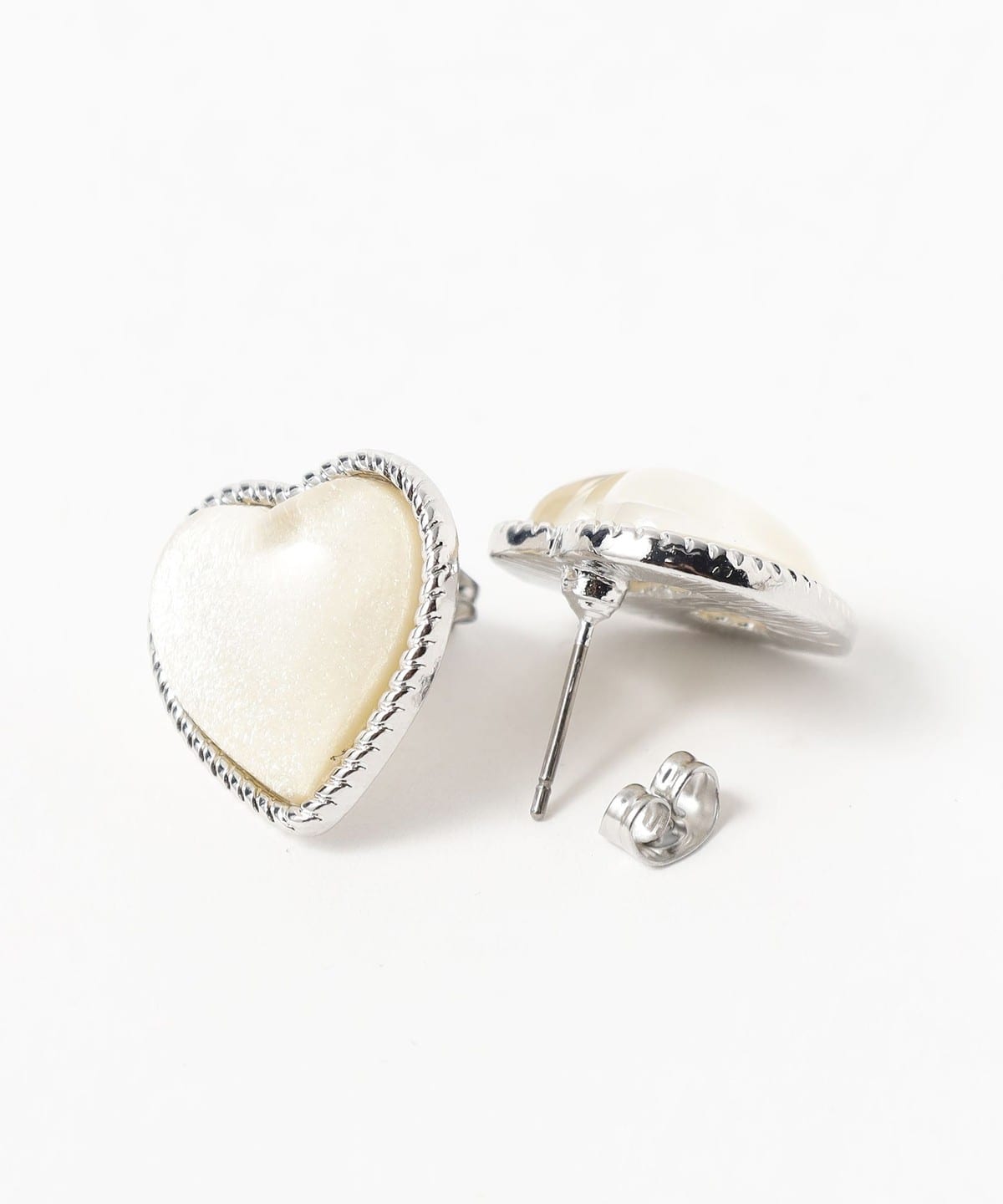 BEAMS HEART（ビームス ハート）ぷっくり ハートピアス（アクセサリー