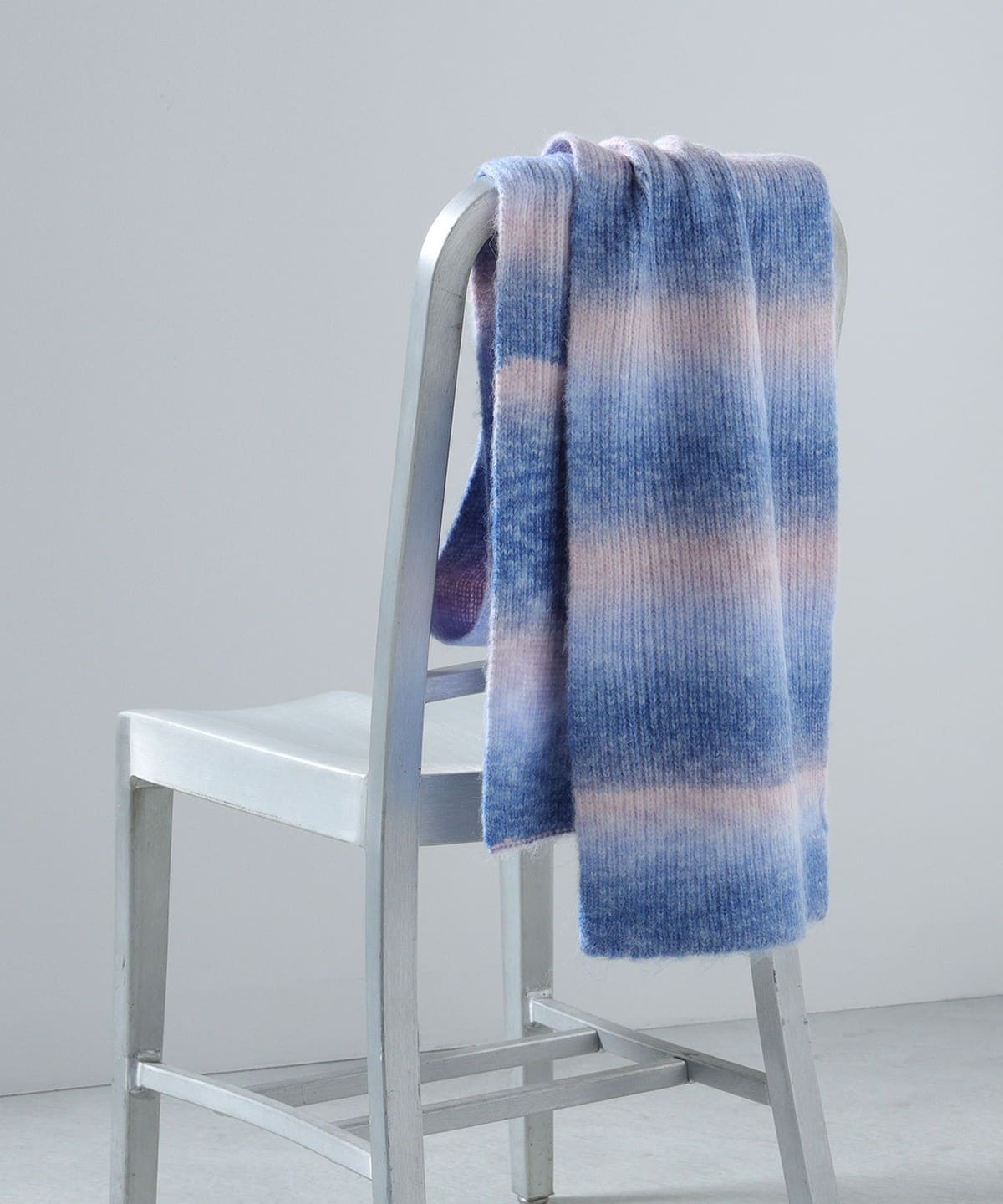 BEAMS HEART（ビームス ハート）グラデーションカラー マフラー