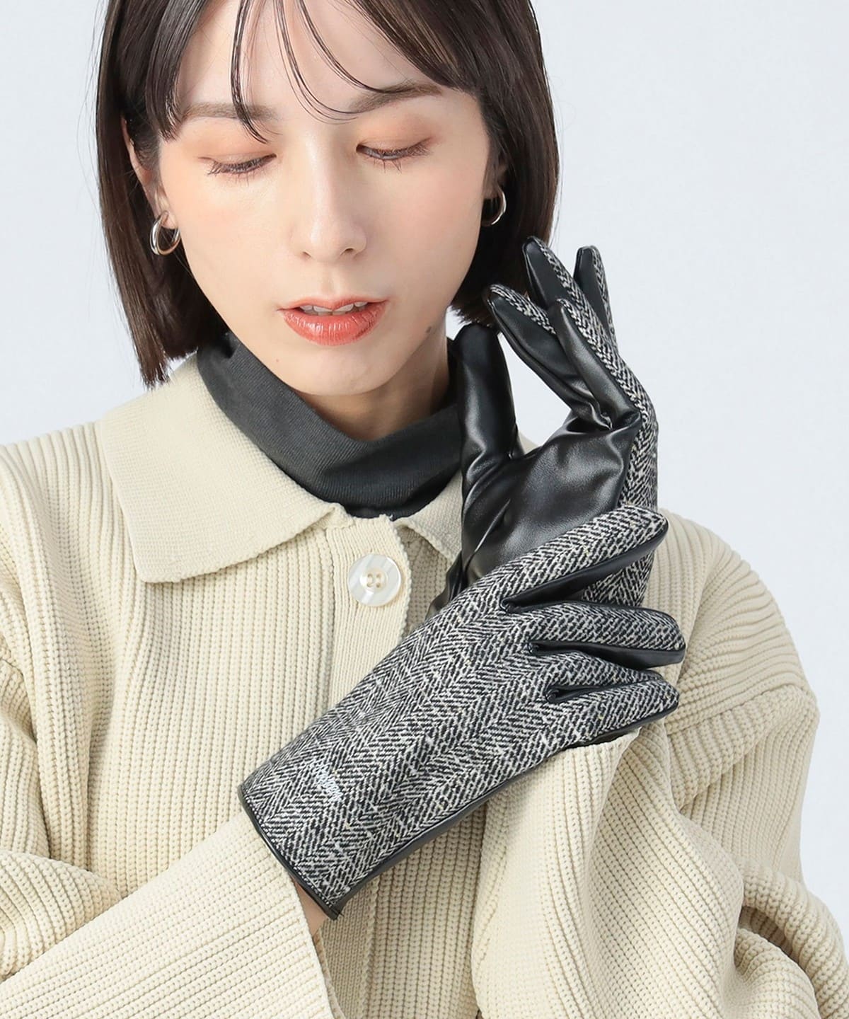 BEAMS HEART（ビームス ハート）刺繍 ポイント グローブ（ファッション