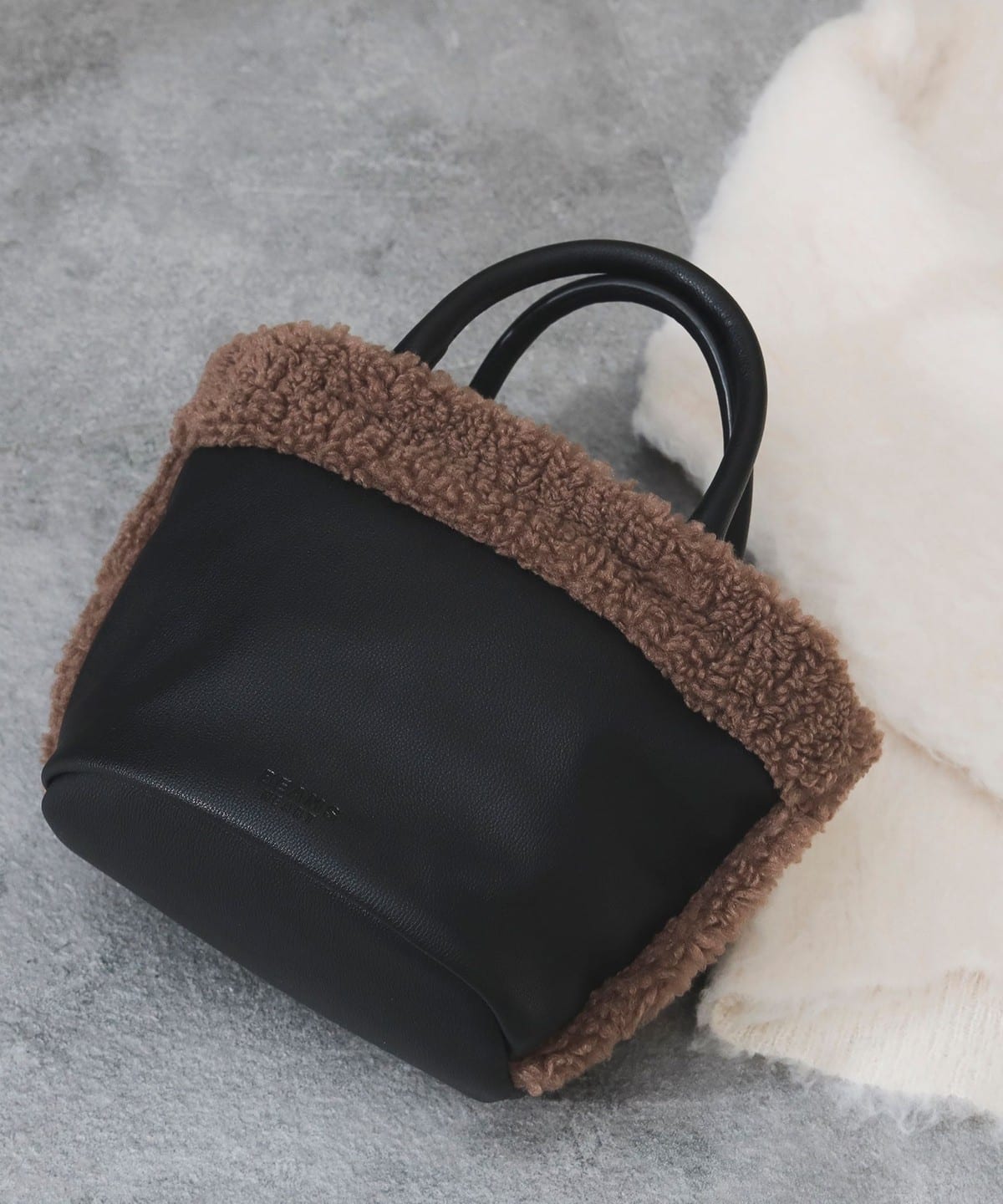 ムートンボア バッグ バッグ WOMEN BLACK ONE SIZE ムートンボア バッグ バッグ WOMEN BLACK ONE SIZE