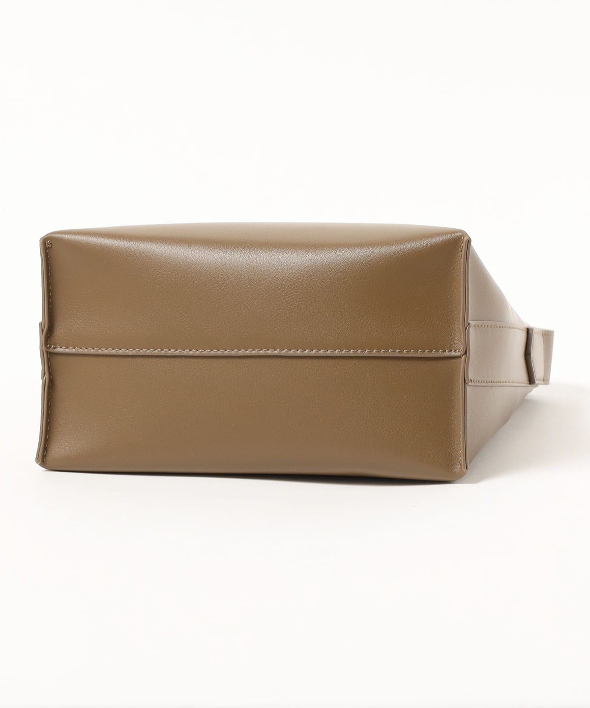 BEAMS HEART（ビームス ハート）金具 スムース ショルダーバッグ