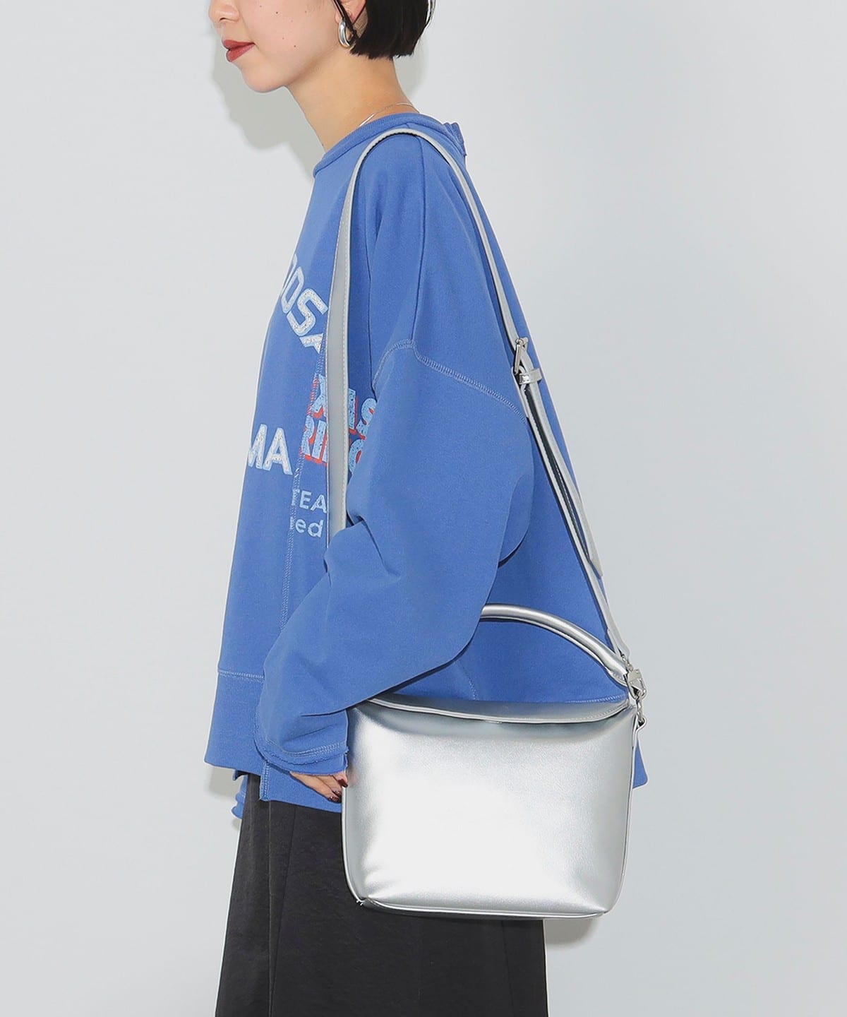 ベルト ハンドル スクエア ショルダー バッグ WOMEN SILVER ONE SIZE ベルト ハンドル スクエア ショルダー バッグ WOMEN SILVER ONE SIZE