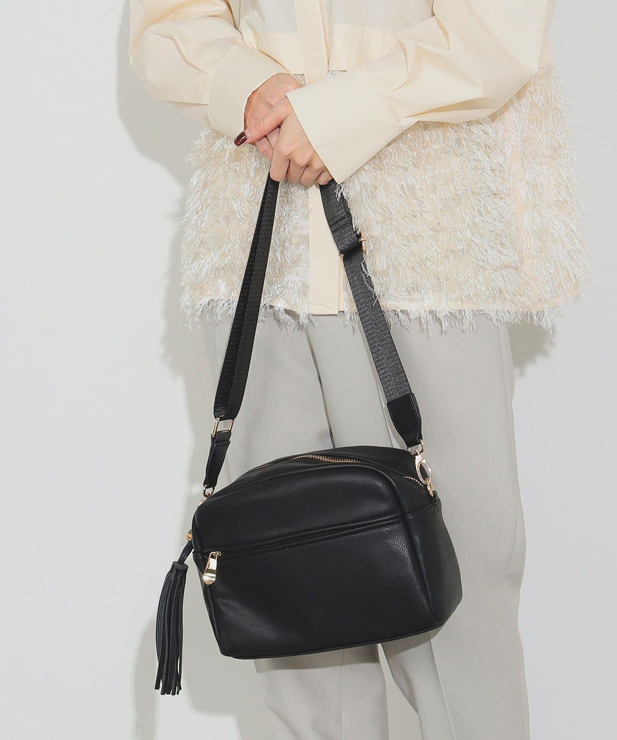 フリンジ ショルダーバッグ バッグ WOMEN BLACK ONE SIZE フリンジ ショルダーバッグ バッグ WOMEN BLACK ONE SIZE