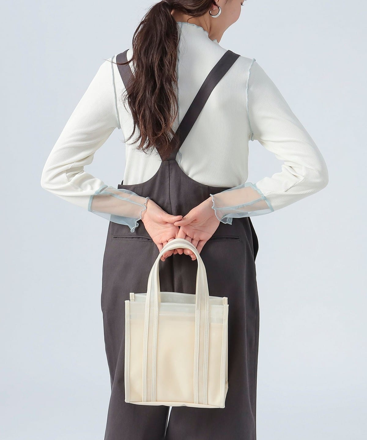 スクエア ビニールバッグ バッグ WOMEN OFF WHITE ONE SIZE スクエア ビニールバッグ バッグ WOMEN OFF WHITE ONE SIZE