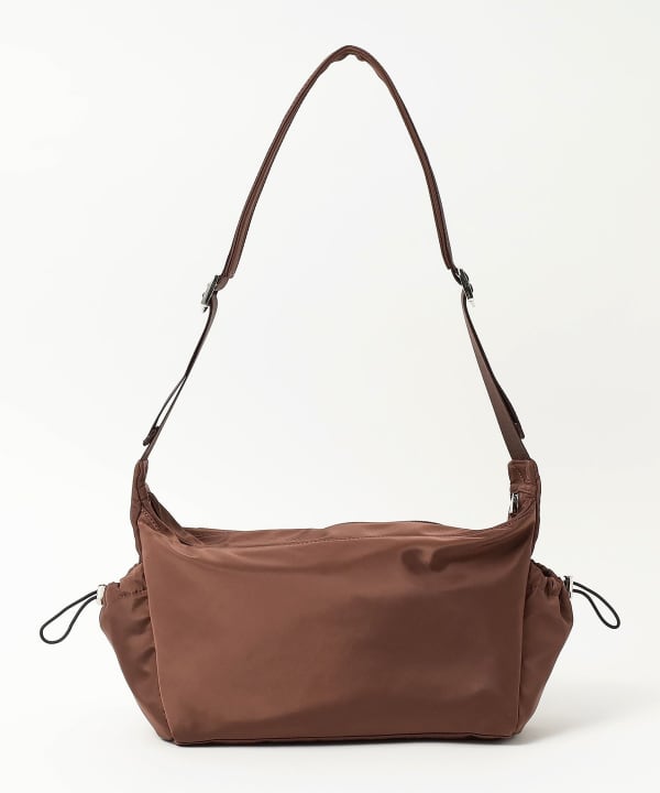 BEAMS HEART（ビームス ハート）ダブル フロント 立体ポケット バッグ