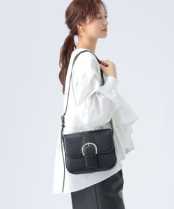 バックル ポイント ショルダーバッグ