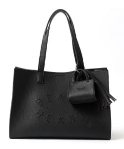 パンチングロゴ チャーム付き トートバッグ