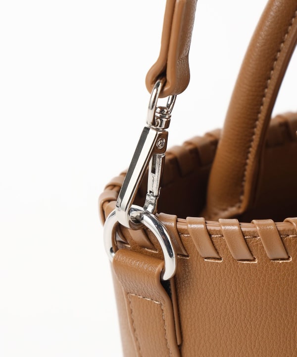 Kagari-style shoulder bag