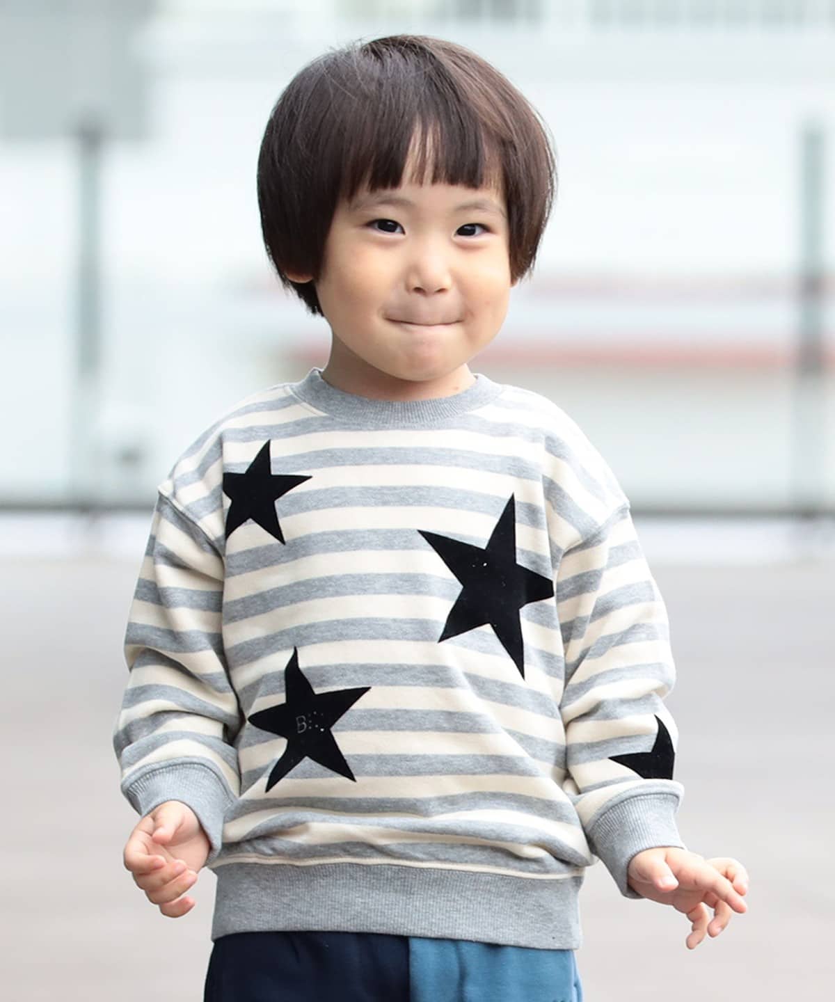 BEAMS mini（ビームス ミニ）星 フロッキー スウェット プルオーバー