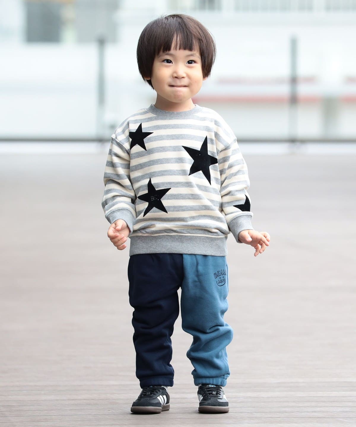 BEAMS mini（ビームス ミニ）星 フロッキー スウェット プルオーバー