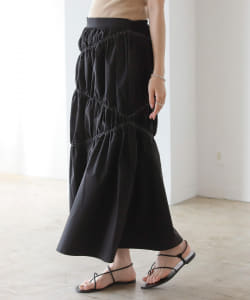 BeAMS DOT / アシンメトリー ステッチ フレアスカート