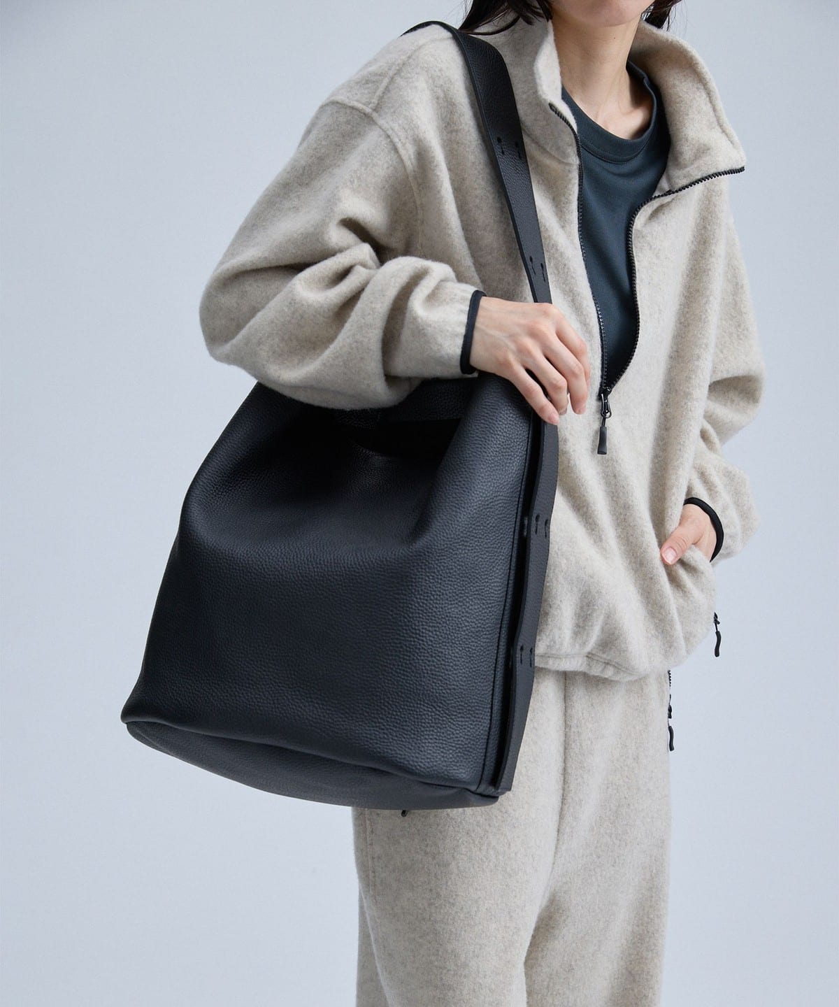 MAAI（マアイ）Leather Bag Large（バッグ ショルダーバッグ）通販｜BEAMS