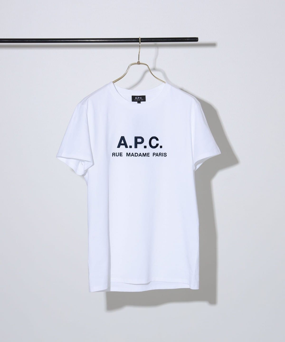 APC ホワイト ラージ エンブロイダリー ロゴ T シャツMサイズ