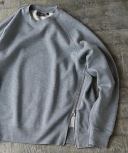 DISCUS ATHLETIC × BEAMS LIGHTS / 別注 アシンメトリー クルーネック スウェット