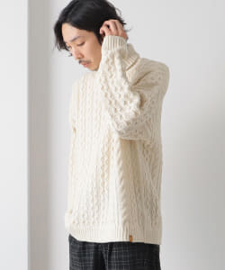 ▲BEAMS LIGHTS / モンゴルウール タートルネック アランセーター