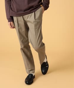 BEAMS LIGHTS / 1プリーツ ストレッチサテン ベーシック スラックス