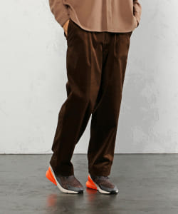 ▲BEAMS LIGHTS / コーデュロイ ベルト付きスラックス